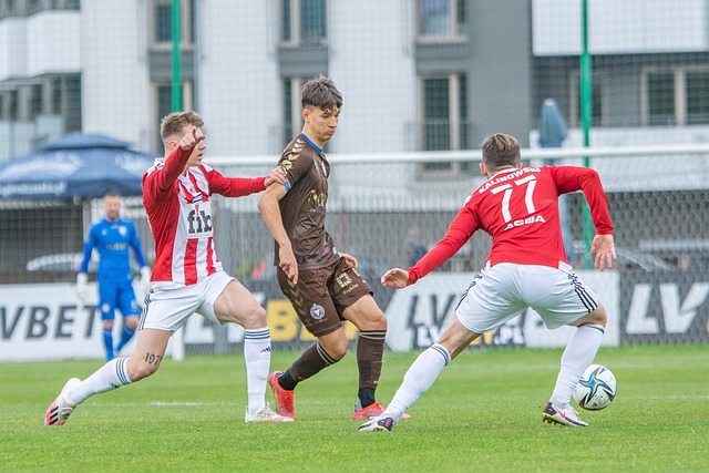 将于周四揭 将于周四揭